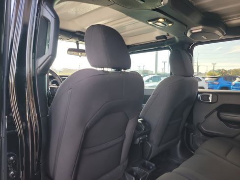 Used 2023 Jeep Wrangler Unlimited Sport image 12