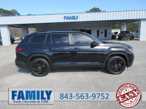 Used 2022 Volkswagen Atlas SE image 1