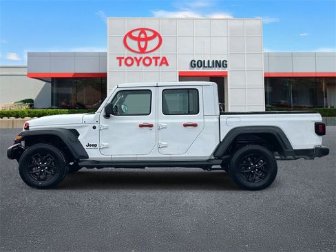 Used 2023 Jeep Gladiator Sport w/ Trailer Tow Package image 7