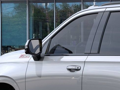 New 2026 Chevrolet Tahoe Z71 AWD/4WD image 12