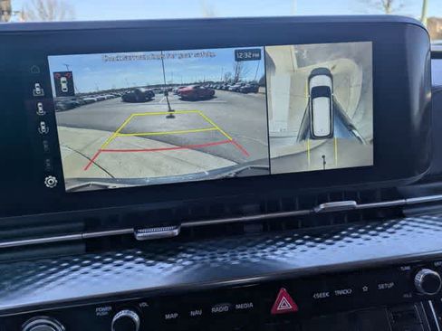 Used 2024 Kia Carnival SX Prestige image 29