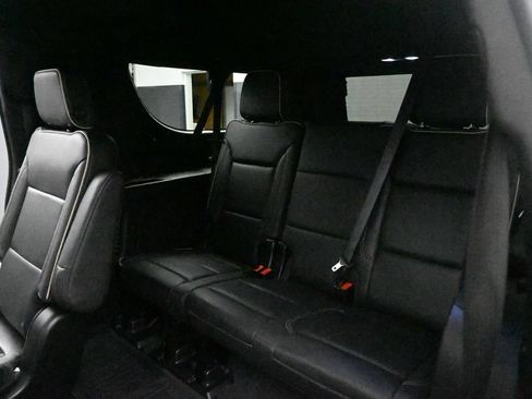 Used 2022 GMC Yukon XL SLT w/ SLT Premium Package AWD/4WD image 19