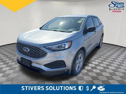 Used 2024 Ford Edge SE image 9