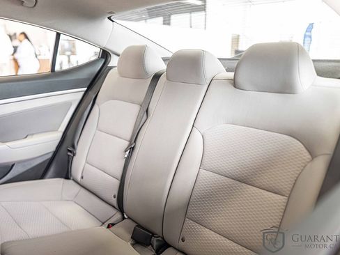 Used 2020 Hyundai Elantra SEL image 28