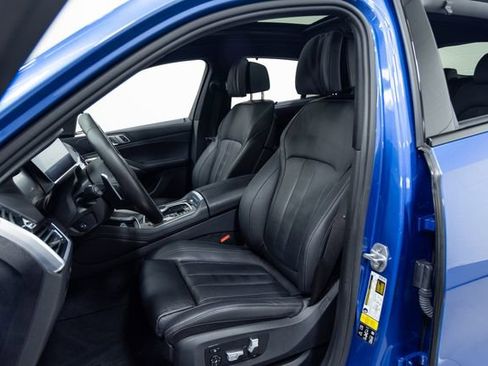 Used 2020 BMW X6 M50i w/ Executive Package image 21