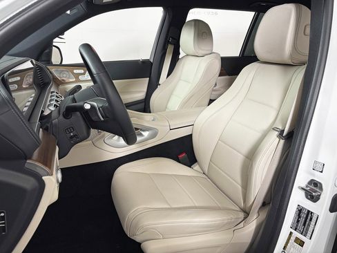 Certified 2025 Mercedes-Benz GLS 450 GLS 450 image 12