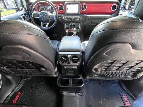Used 2019 Jeep Wrangler Unlimited Rubicon AWD/4WD image 26