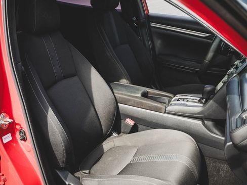 Used 2017 Honda Civic Sport image 22