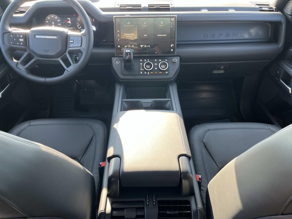 New 2026 Land Rover Defender 110 S AWD/4WD image 9