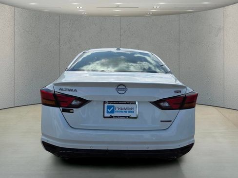 Used 2024 Nissan Altima 2.0 SR FWD image 4