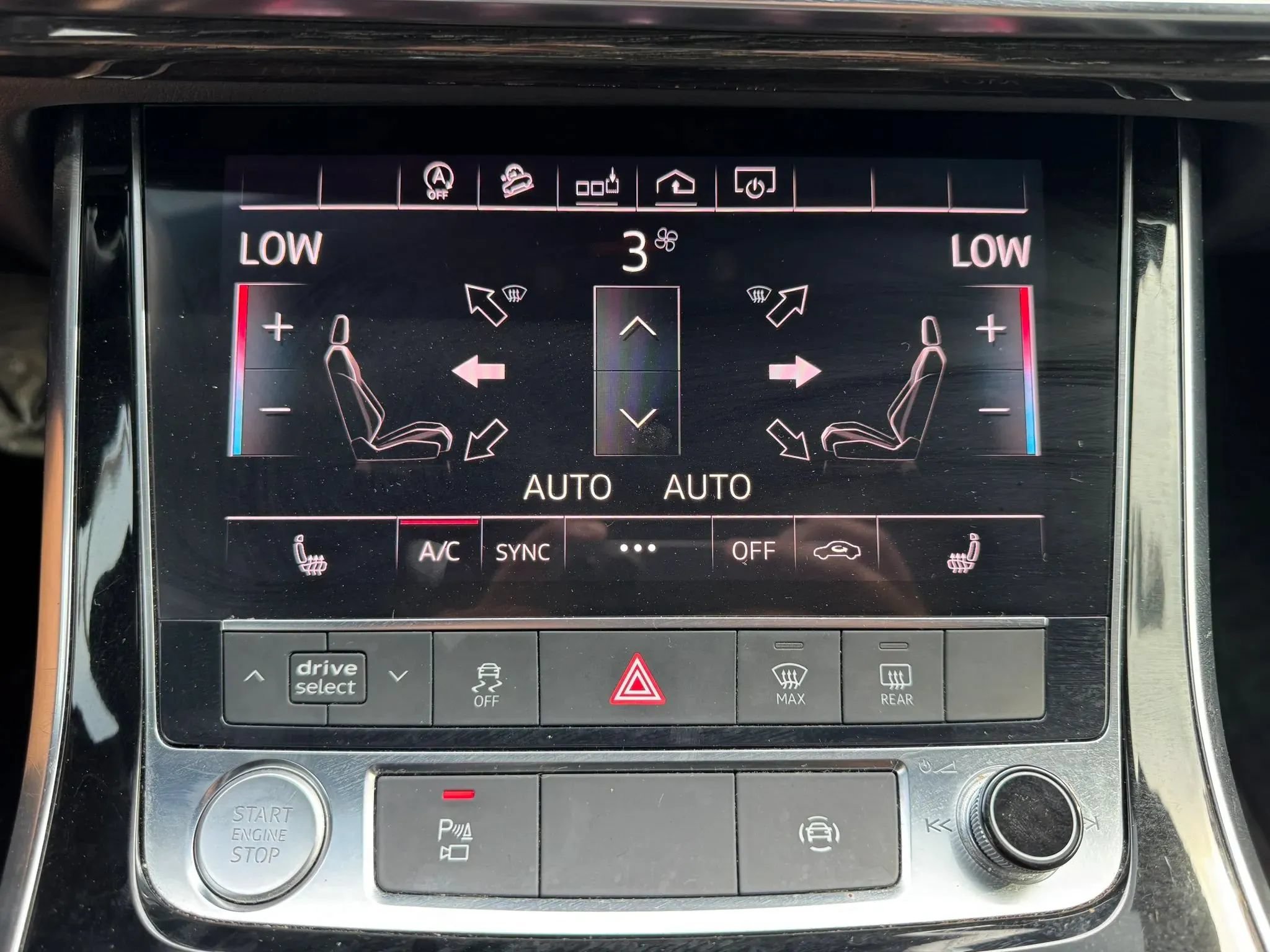 Used 2019 Audi Q8 Premium w/ Convenience Package AWD/4WD image 15