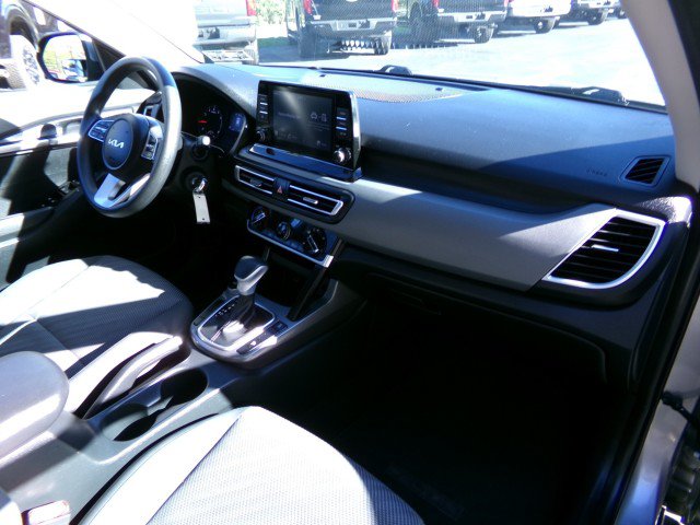 Used 2023 Kia Seltos LX AWD/4WD image 12