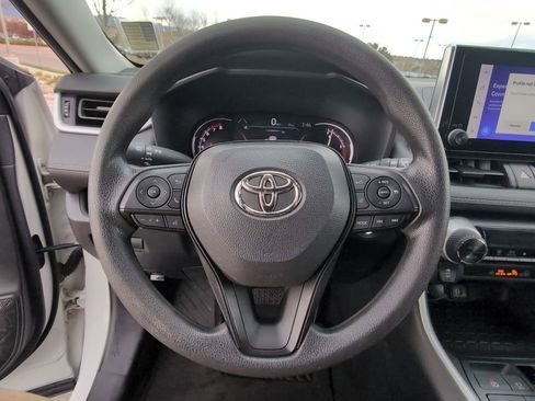 Used 2023 Toyota RAV4 XLE image 13