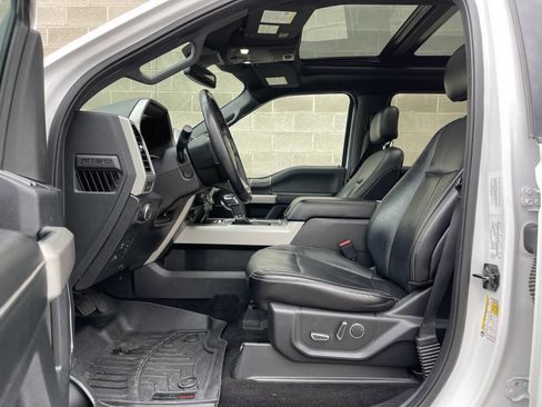 Used 2018 Ford F150 Lariat w/ Equipment Group 502A Luxury image 13