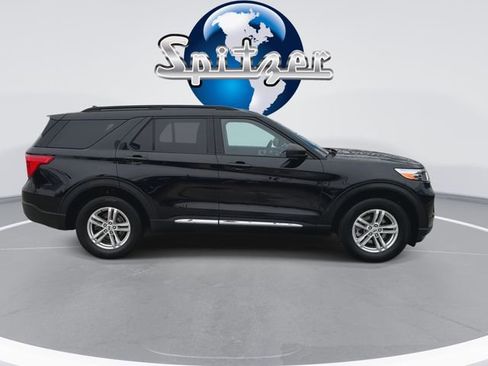 Used 2023 Ford Explorer XLT w/ Equipment Group 202A AWD/4WD image 10