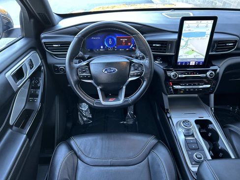Used 2023 Ford Explorer ST w/ Equipment Group 401A image 9