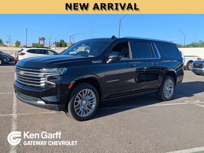 Used 2024 Chevrolet Suburban High Country w/ Premium Package 2