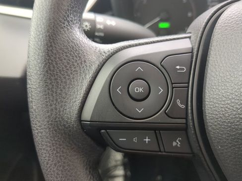 Used 2024 Toyota Corolla LE w/ LE Convenience Package image 29