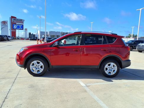 Used 2015 Toyota RAV4 LE FWD image 9
