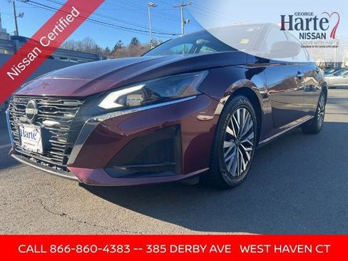 Certified 2024 Nissan Altima 2.5 SV image 1