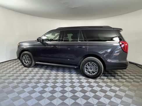 Certified 2025 Ford Expedition Active AWD/4WD image 2