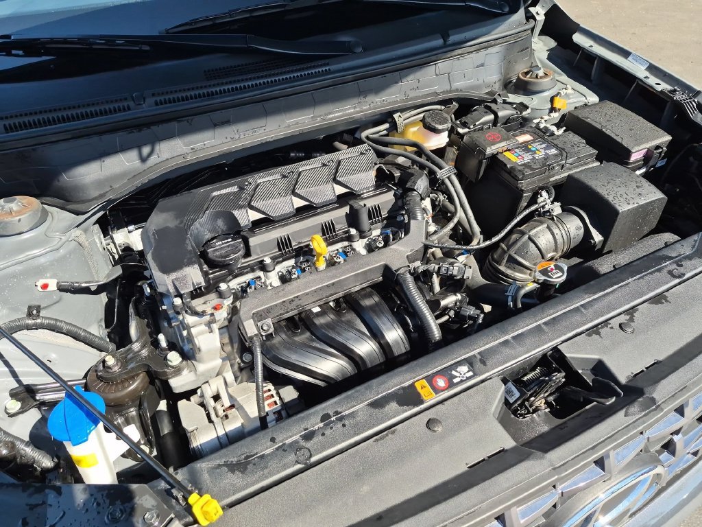 Used 2026 Hyundai Venue SEL FWD image 35