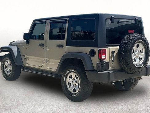 Used 2018 Jeep Wrangler Unlimited Sport AWD/4WD image 11
