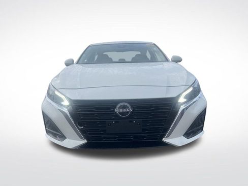 Certified 2023 Nissan Altima 2.5 SV image 2