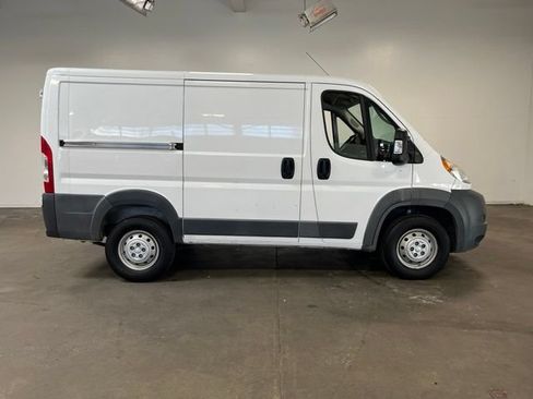 Used 2018 RAM ProMaster 1500 FWD image 2
