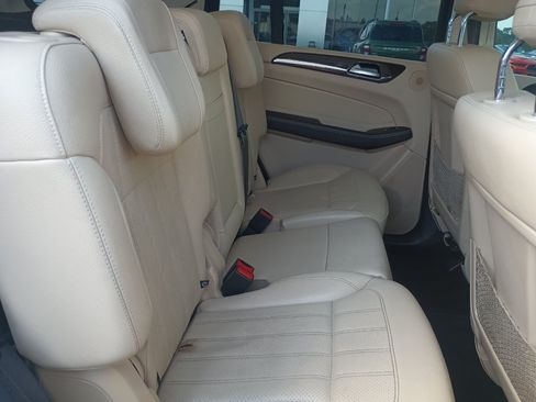 Used 2018 Mercedes-Benz GLS 450 4MATIC image 34