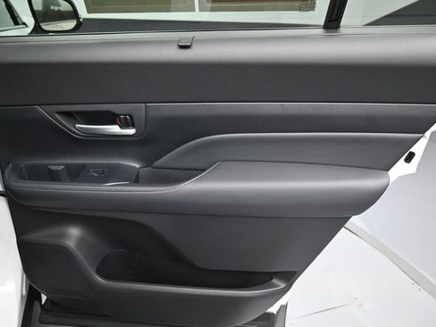 Used 2024 Toyota Grand Highlander AWD image 36
