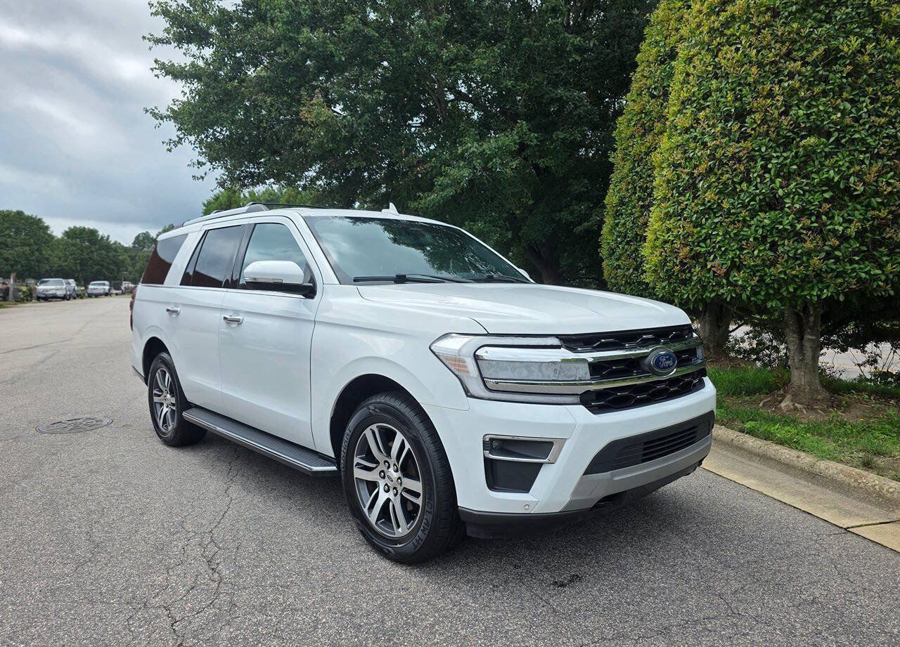 Used 2023 Ford Expedition Limited AWD/4WD image 7