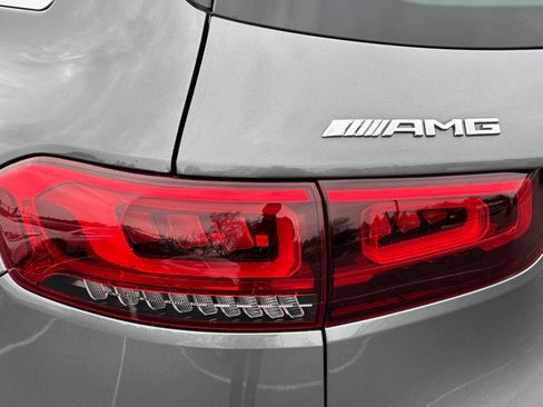 Used 2022 Mercedes-Benz GLB 35 AMG 4MATIC image 12