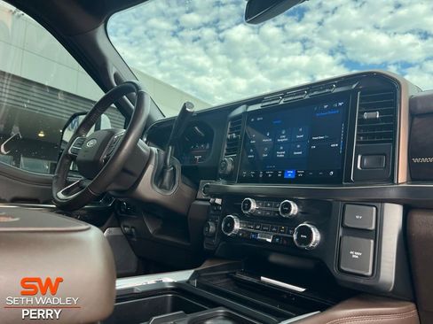 Used 2023 Ford F350 King Ranch w/ Chrome Package image 2
