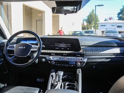 Used 2024 Kia Telluride SX Prestige image 17