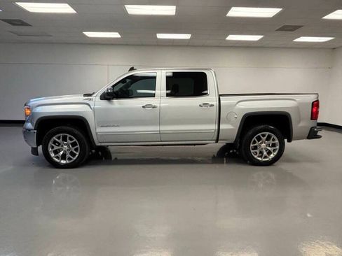 Used 2015 GMC Sierra 1500 SLT w/ SLT Crew Cab Value Package AWD/4WD image 4