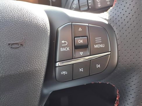 Used 2025 Ford Escape ST-Line w/ Cold Weather Package image 15