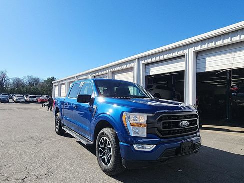 Used 2022 Ford F150 XLT w/ Equipment Group 301A Mid image 7