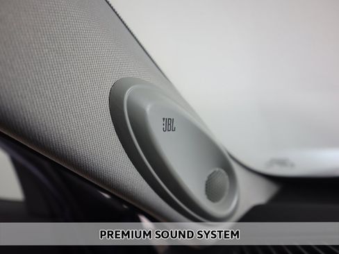 Used 2022 Toyota Highlander Platinum image 5