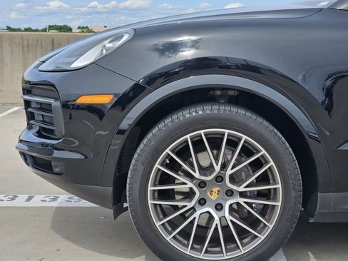 Used 2020 Porsche Cayenne image 17