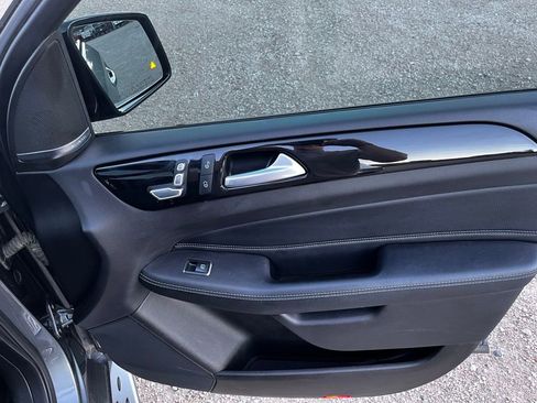 Used 2019 Mercedes-Benz GLE 43 AMG 4MATIC image 25