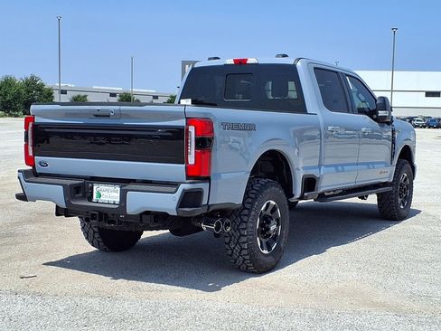 New 2026 Ford F250 Platinum w/ Tremor Off-Road Package AWD/4WD image 4