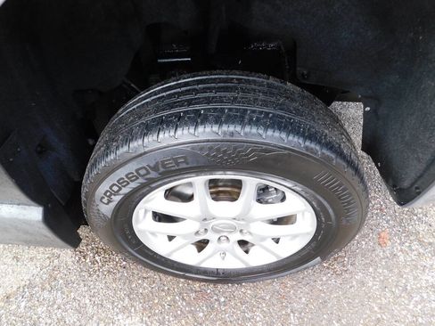 Used 2021 Chrysler Voyager Lxi w/ Cold Weather Group image 22