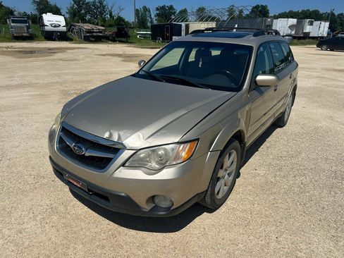 Used 2008 Subaru Outback 2.5i Limited L.L. Bean AWD/4WD image 2