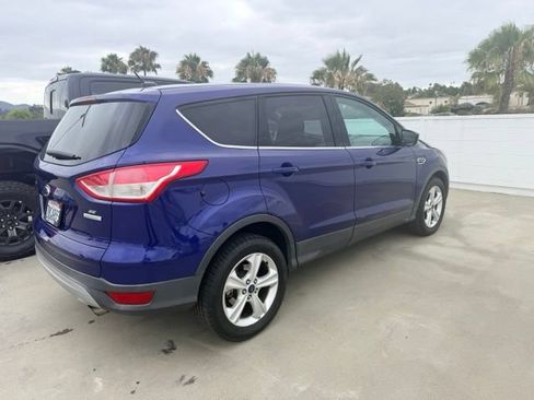 Used 2016 Ford Escape SE FWD image 2