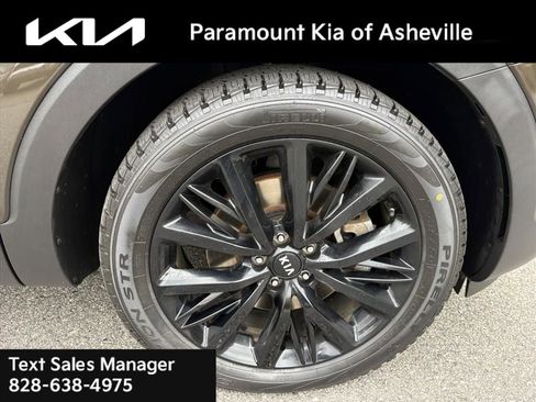 Used 2020 Kia Telluride SX w/ SX Prestige Package image 30