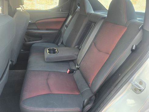 Used 2011 Dodge Avenger Heat image 7