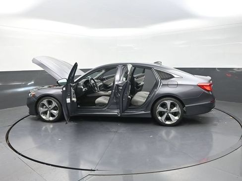 Used 2019 Honda Accord Touring image 36