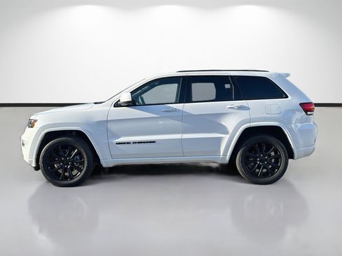 Used 2021 Jeep Grand Cherokee Laredo X AWD/4WD image 6