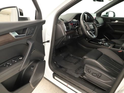 Certified 2021 Audi Q5 2.0T Premium Plus w/ Premium Plus Package image 14